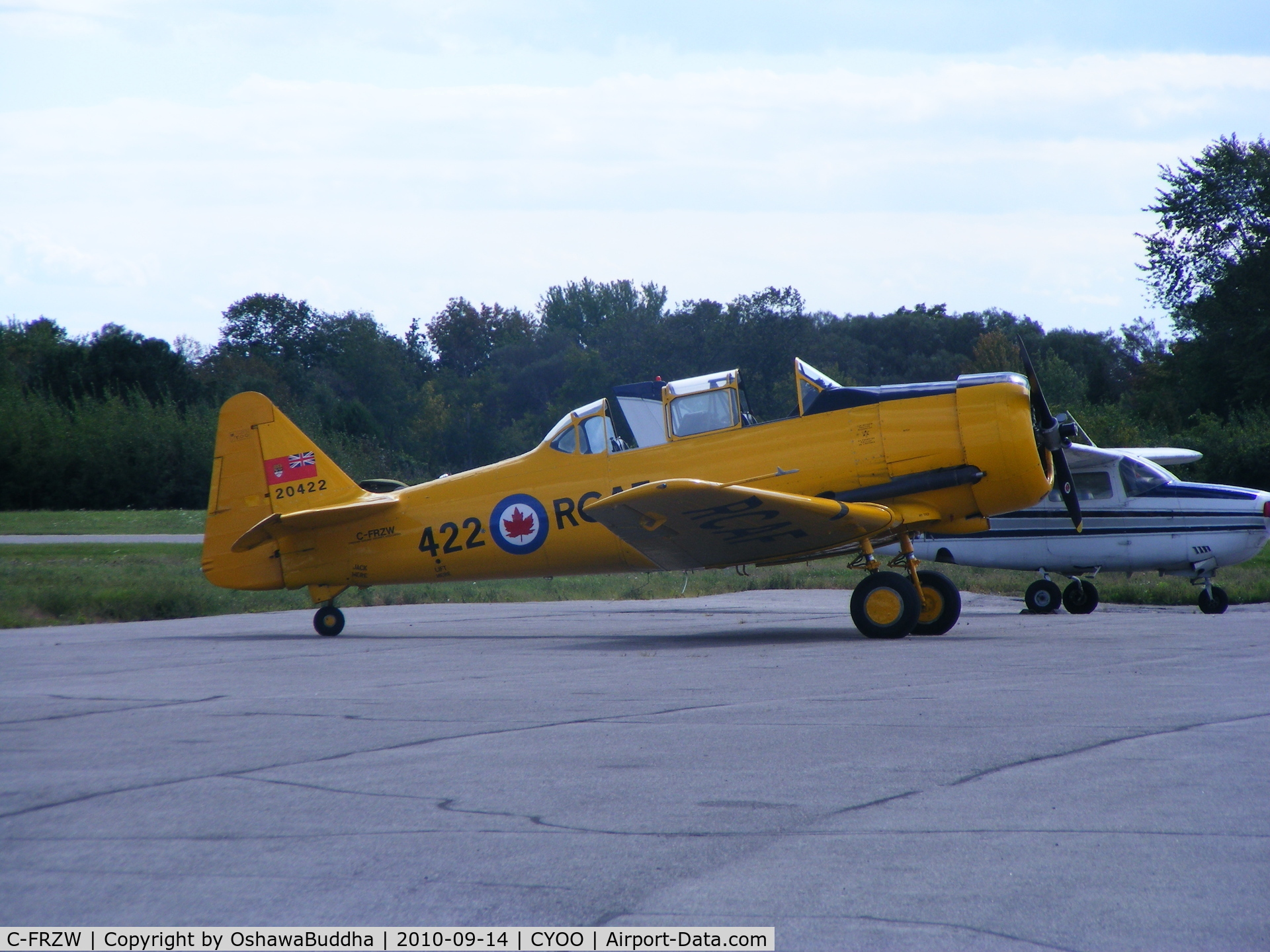 C-FRZW, 1952 Canadian Car & Foundry T-6 Harvard Mk.4 C/N CCF4-213, OOOoo...look what I found sitting pretty at the airport!!