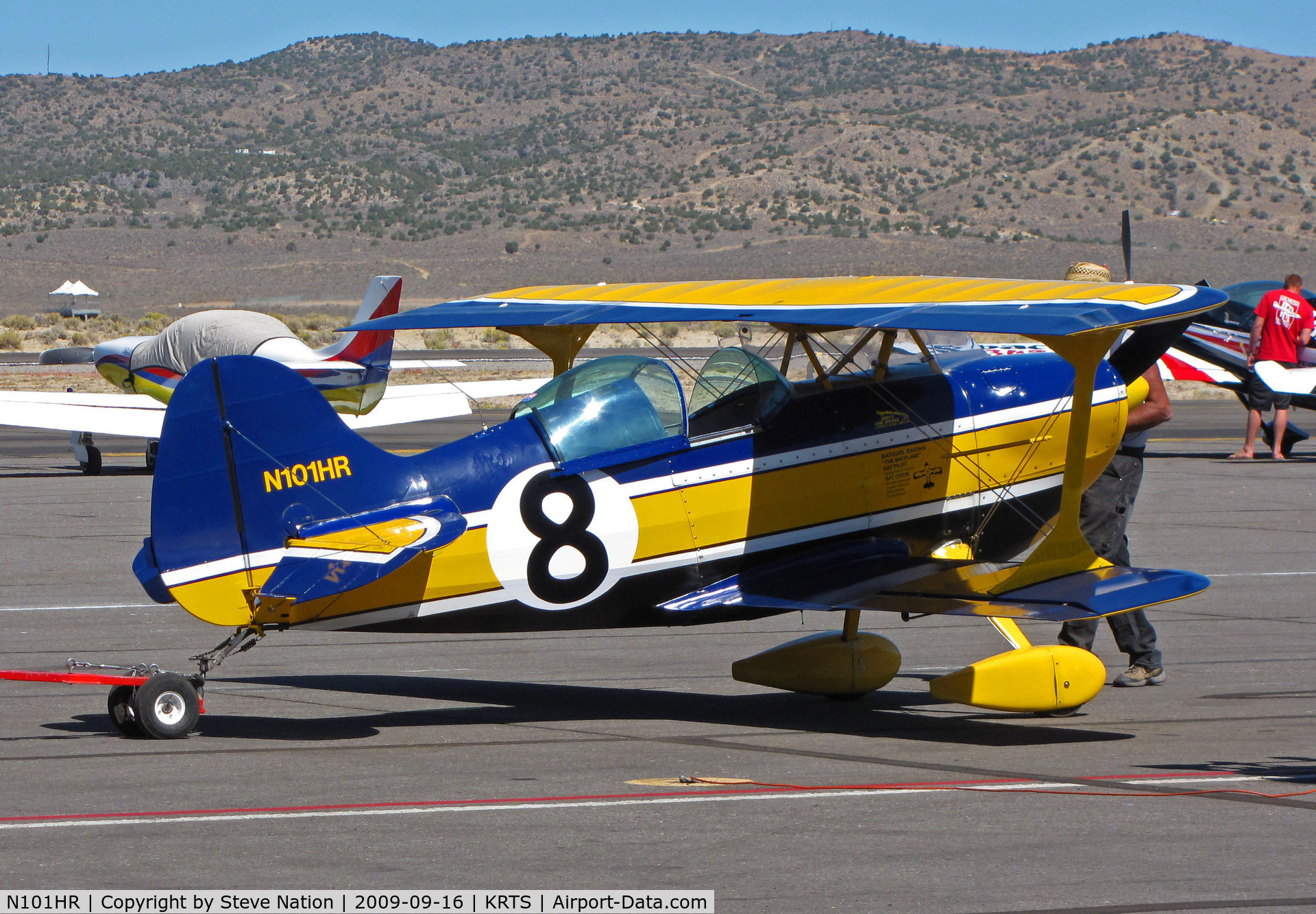 N101HR, 1993 Pitts S-1S Special C/N COBB 001, Race #8  1993 Cobb Lawrence L PITTS S1S @ 2009 Reno Air Races - being towed