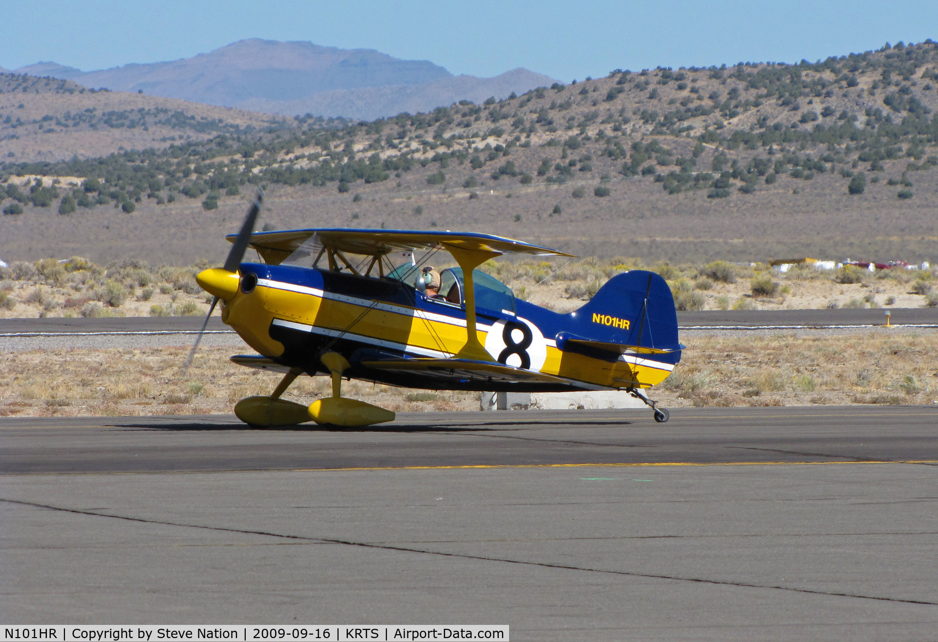 N101HR, 1993 Pitts S-1S Special C/N COBB 001, Race #8  1993 Cobb Lawrence L PITTS S1S in Biplane Class @ 2009 Reno Air Races - taxis in from heat