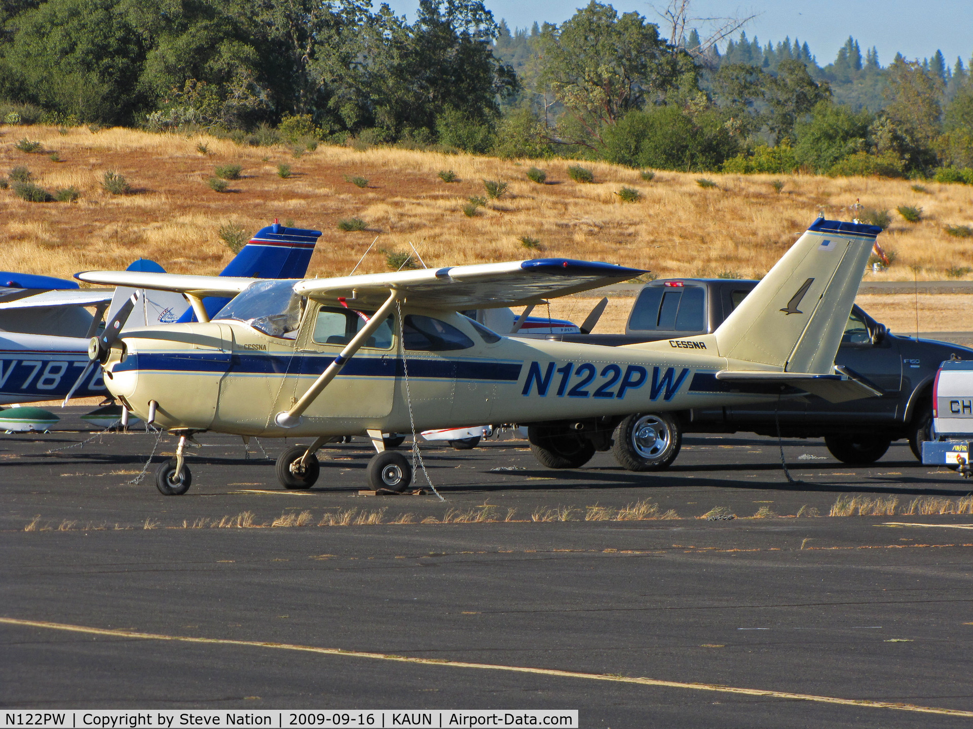 N122PW, 1966 Cessna 172H C/N 17255433, 1966 Cessna 172H at Auburn, CA