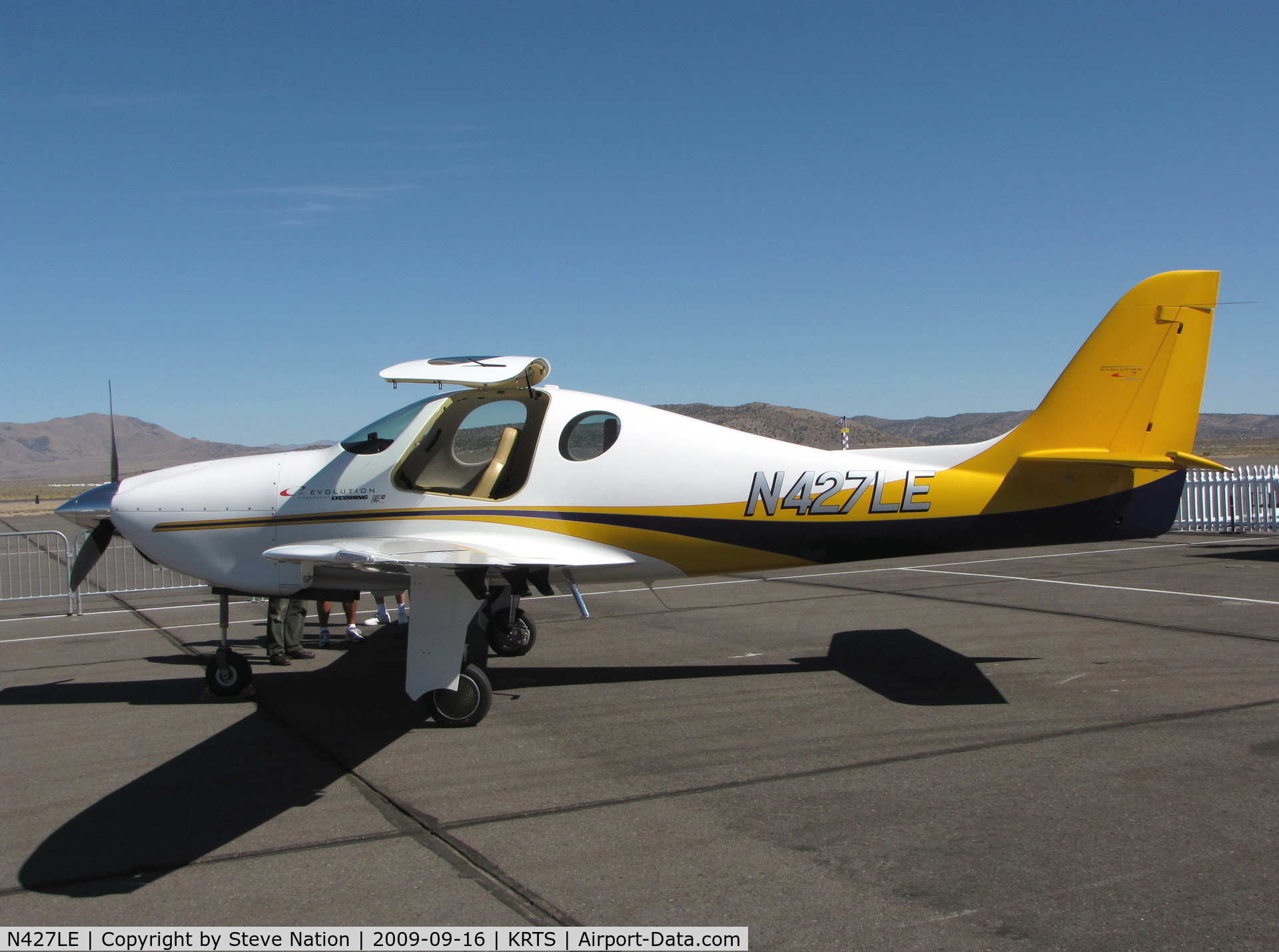 N427LE, Lancair Evolution C/N EVO-002, Company demo Bartels Joseph LANCAIR EVOLUTION @ 2009 Reno Air Races -
