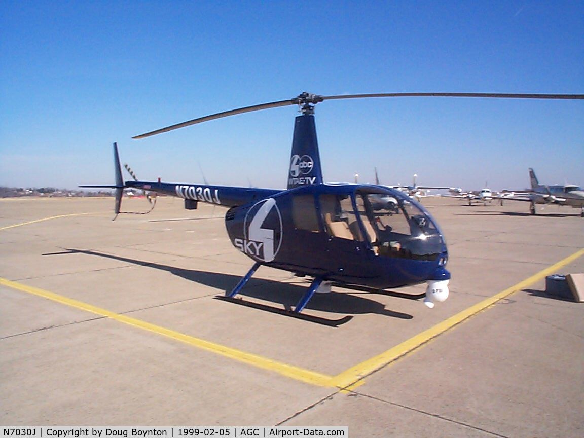N7030J, 1999 Robinson R44 C/N 0565, Traffic/News helicopter for WTAE-TV, Pittsburgh, PA