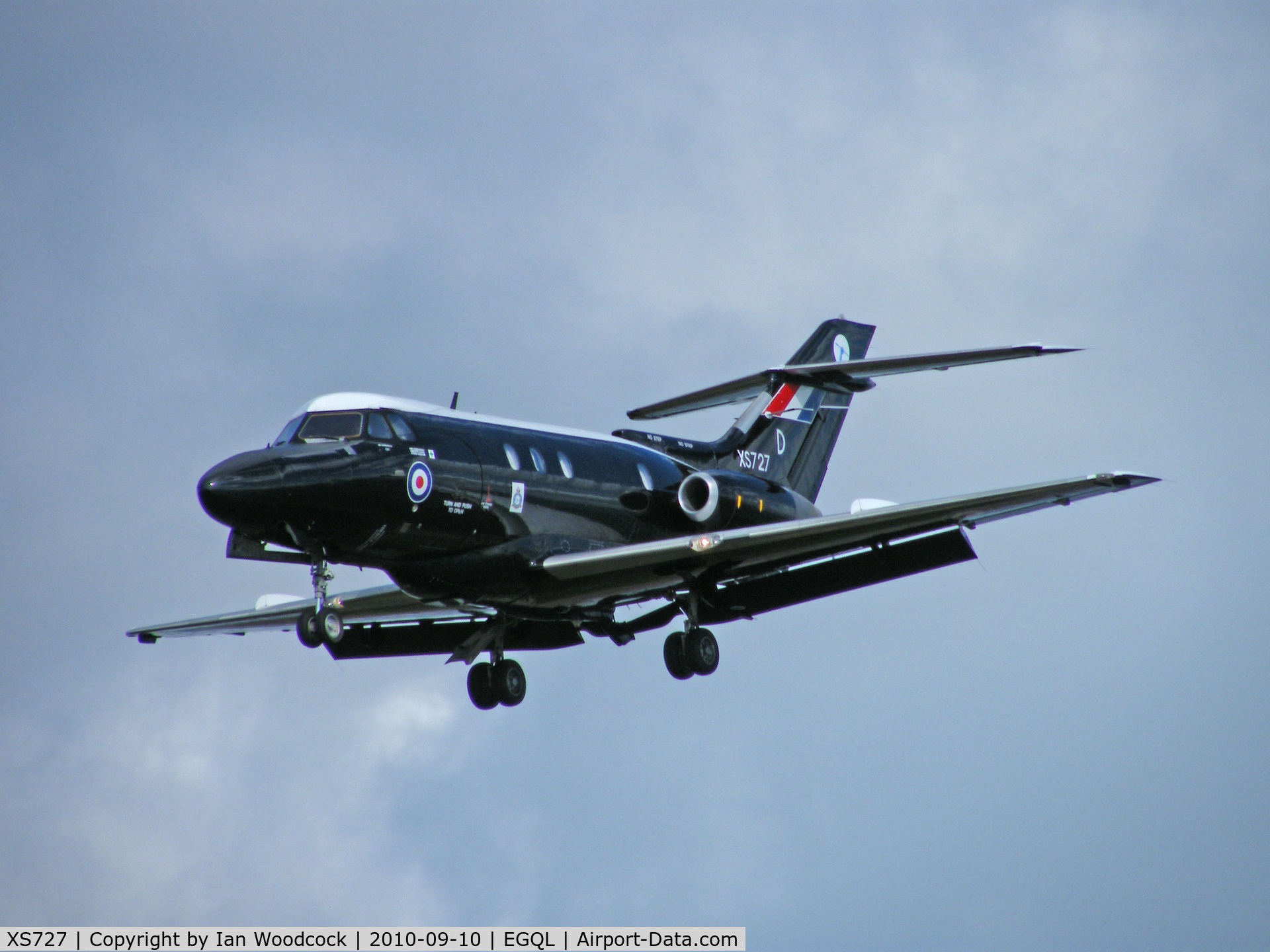 XS727, 1965 Hawker Siddeley HS.125 Dominie T.1 C/N 25045, Dominie T1 on short finals at RAF Leuchars.