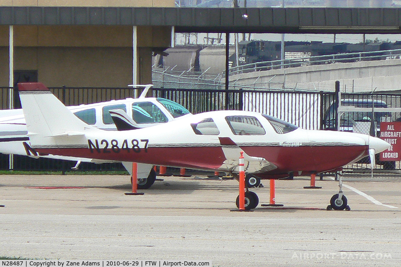N28487, 2000 Lancair IV-P C/N LIV-209, At Meacham Field, Fort Worth, TX