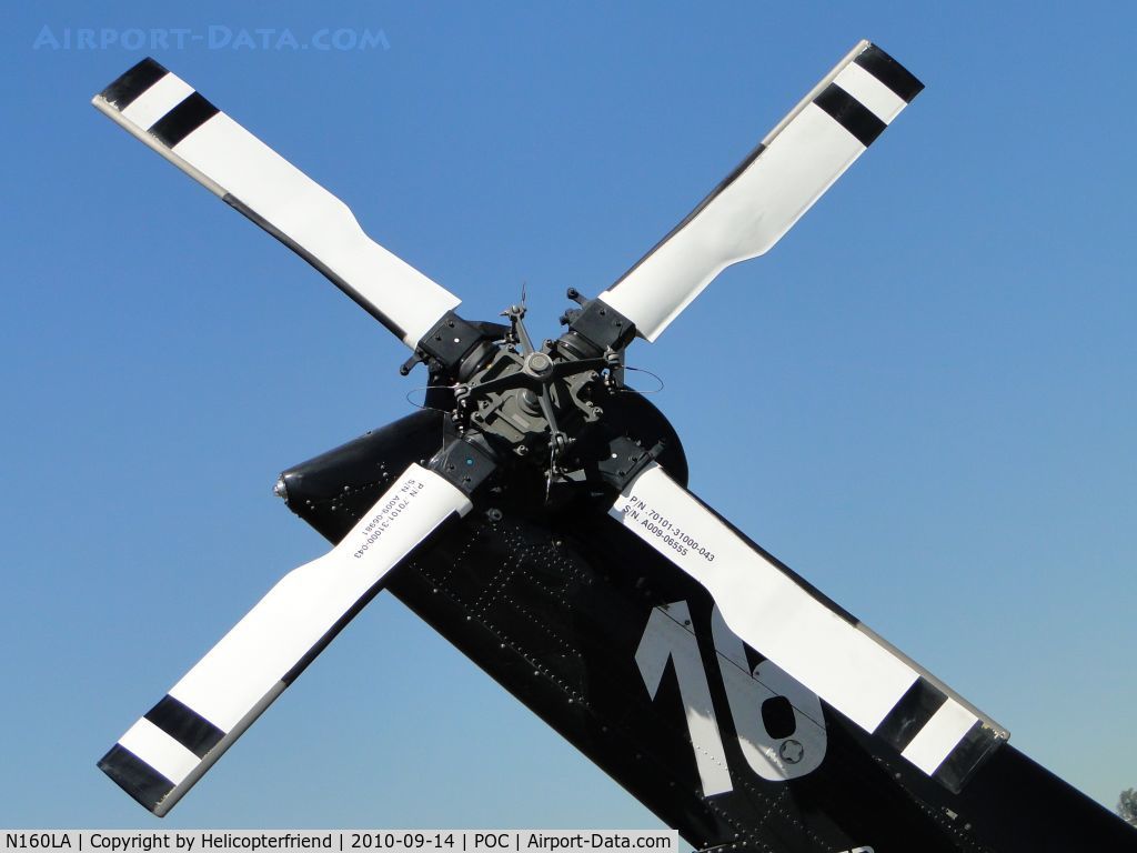 N160LA, 2000 Sikorsky S-70A Firehawk C/N 702453, Large four bladed tail rotor for better control