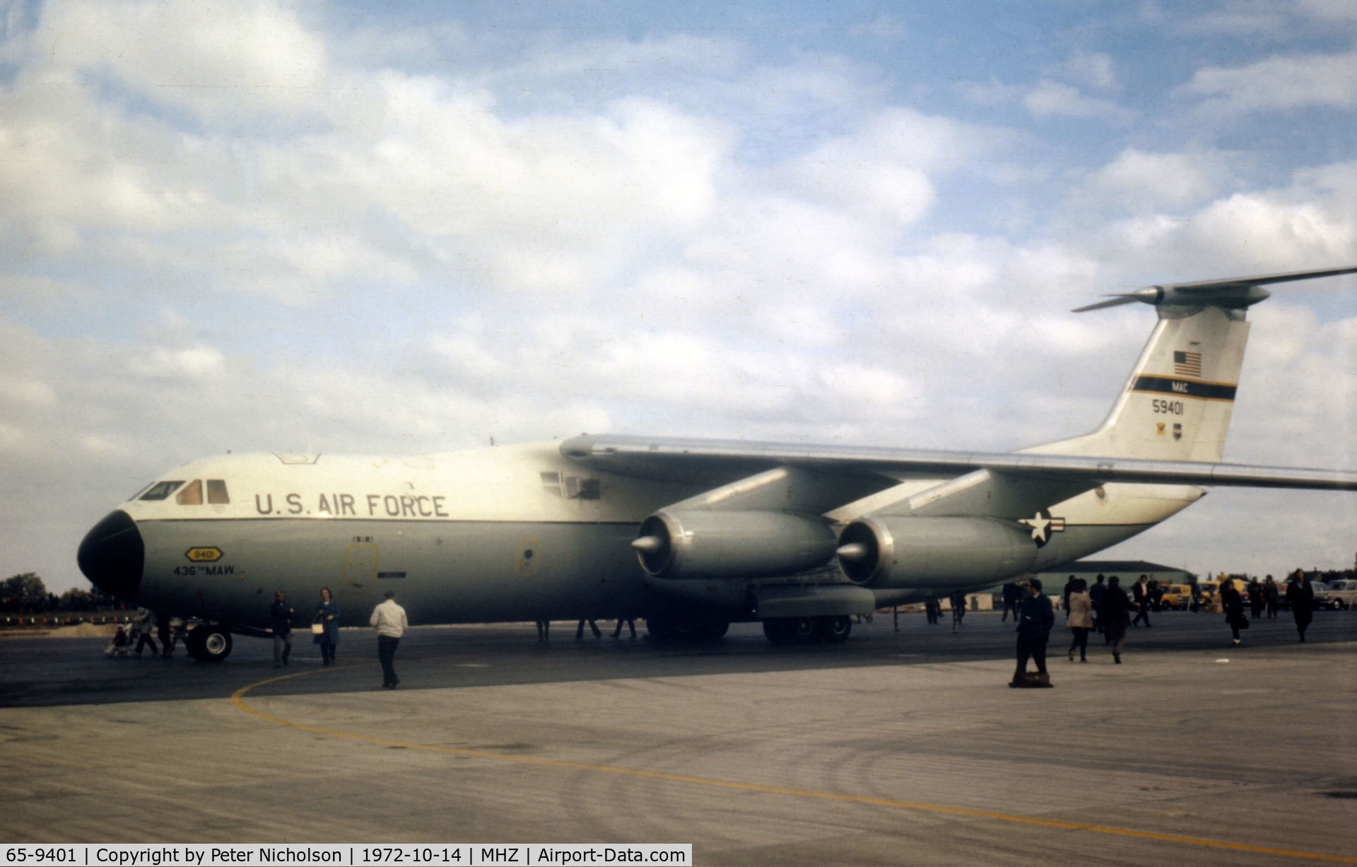 65-9401, 1965 Lockheed C-141A Starlifter C/N 300-6138, C-141A Starlifter of 436th Military Airlift Wing at Dover AFB on display at the 1972 RAF Mildenhall Air Fete.