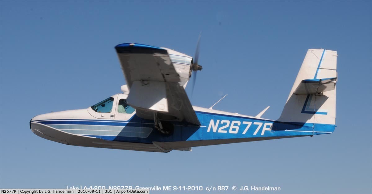 N2677P, 1978 Consolidated Aeronautics Inc. LAKE LA-4-200 C/N 887, take off from Greenville ME