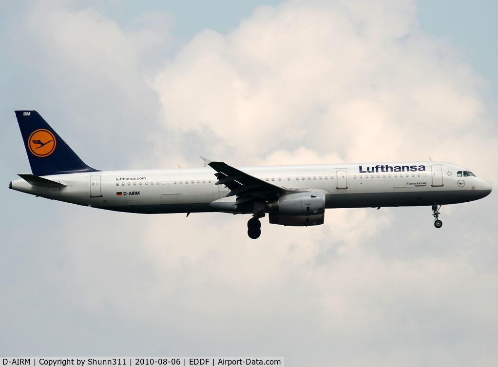 D-AIRM, 1994 Airbus A321-131 C/N 0518, Landing rwy 07R