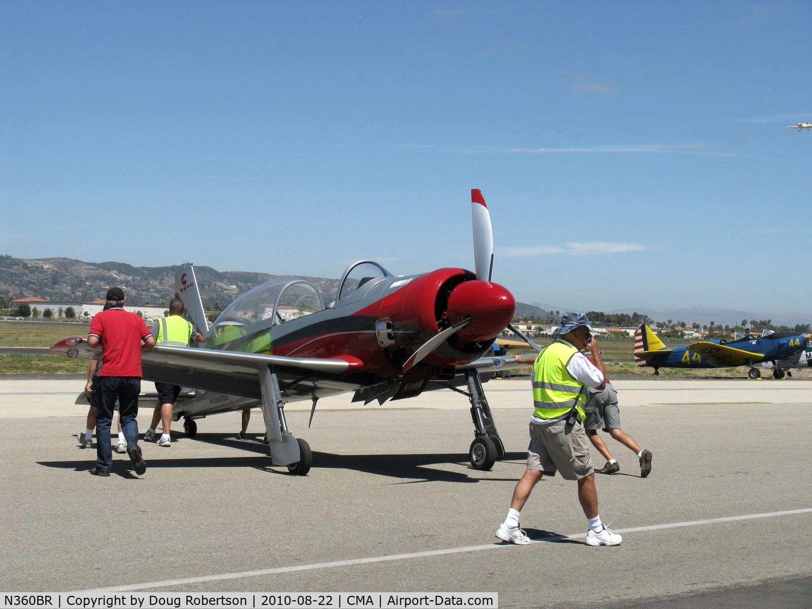 N360BR, 2000 Holm Skip Bear 360 C/N BR001, 2000 Holm BEAR 360, Vedeneev (Ivchenko) M-14P 360 Hp, spotting on the flight line