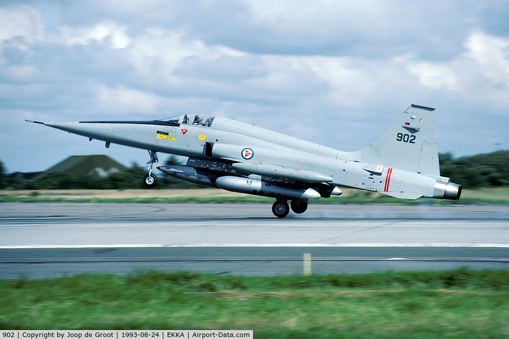 902, 1967 Northrop F-5A Freedom Fighter C/N N.7065, This Norwegian F-5 was a participant in the 1993 Tactical Fighter Weaponry