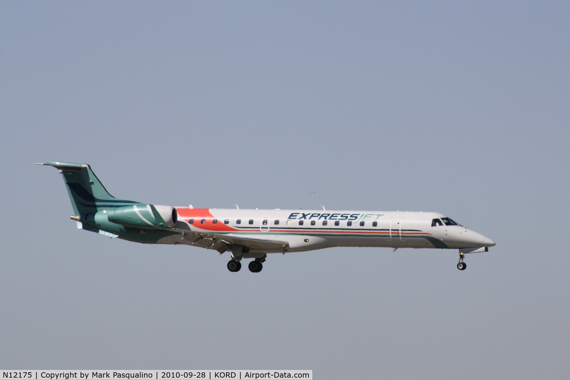 N12175, 2004 Embraer ERJ-145XR (EMB-145XR) C/N 14500878, EMB-145XR