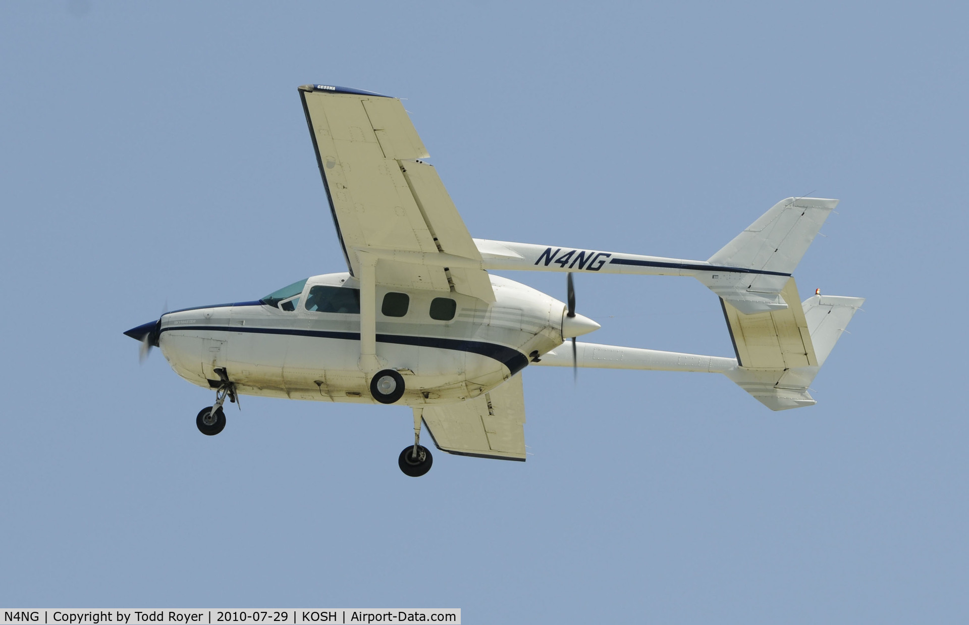 N4NG, Cessna 337 Super Skymaster C/N 337-01787, EAA AIRVENTURE 2010