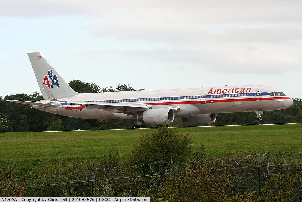 N176AA, 2001 Boeing 757-223 C/N 32395/994, American Airlines