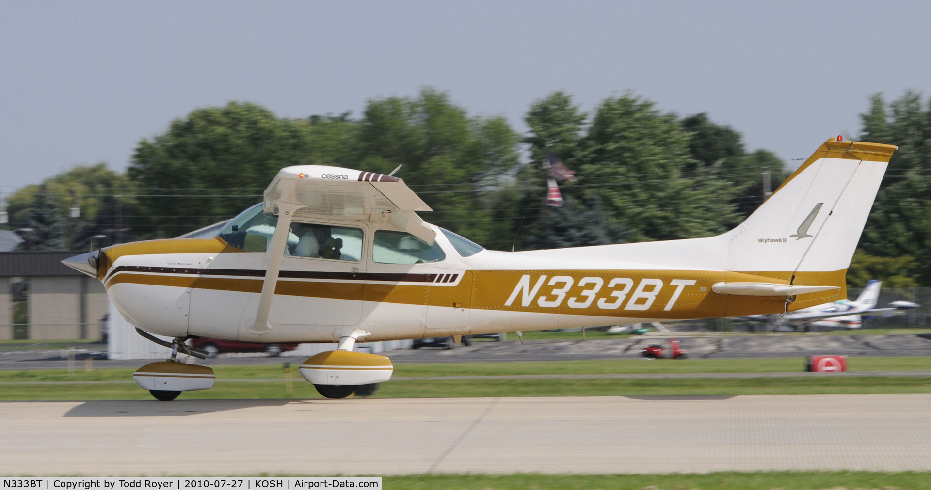N333BT, 1975 Cessna 172M C/N 17265369, EAA AIRVENTURE 2010