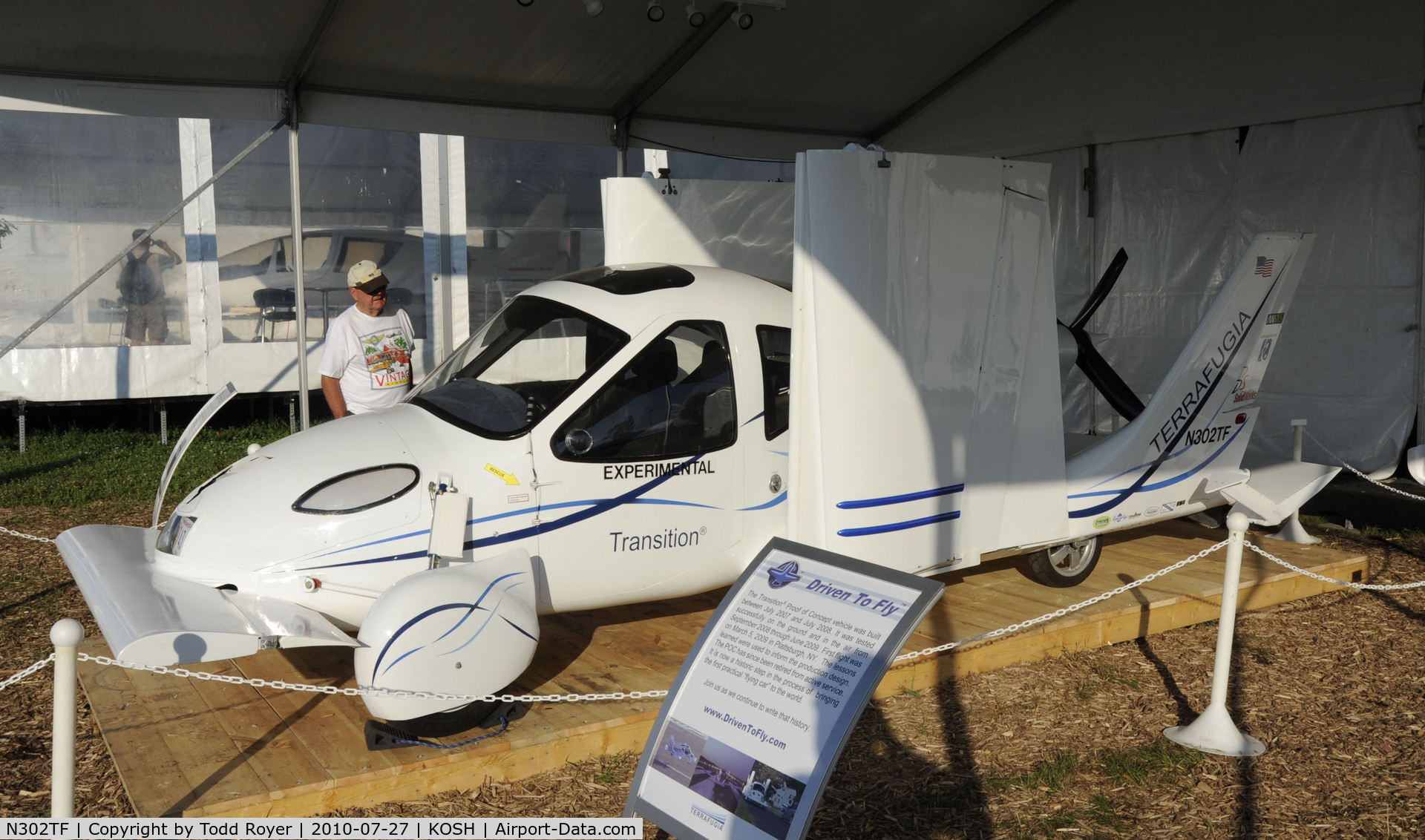 N302TF, 2008 Terrafugia Transition C/N D0001, EAA AIRVENTURE 2010