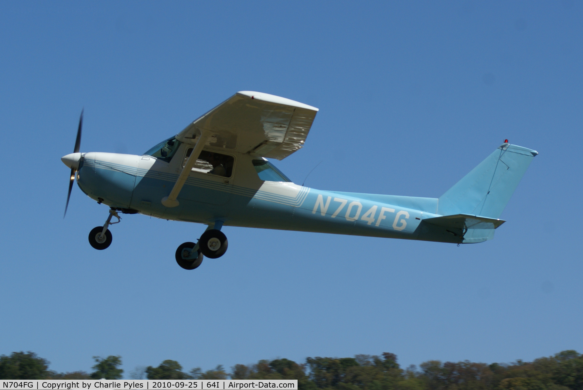 N704FG, 1976 Cessna 150M C/N 15078572, The world's best aviation photographers are our friends.