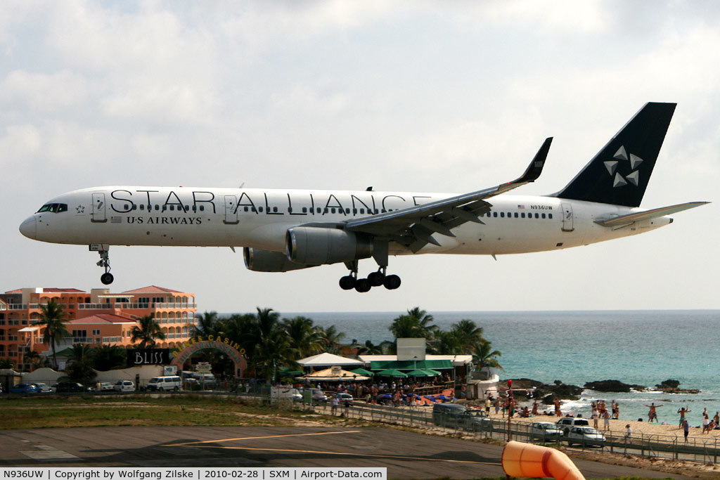 N936UW, 1994 Boeing 757-2B7 C/N 27244, visitor