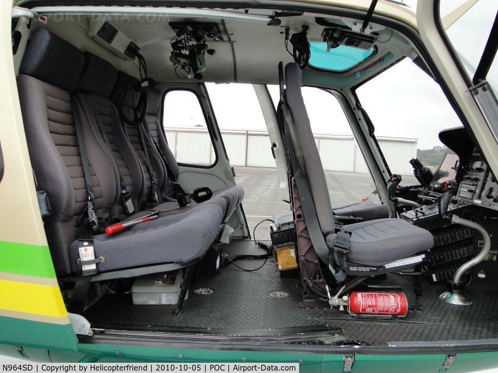 N964SD, Eurocopter AS-350B-2 Ecureuil Ecureuil C/N 3529, Crews compartment and room for 4 other people
