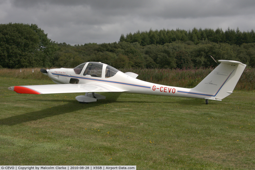 G-CEVO, 1984 Grob G-109B C/N 6237, Grob 109B at The Yorkshire Gliding Club, Sutton Bank, UK in August 2010.