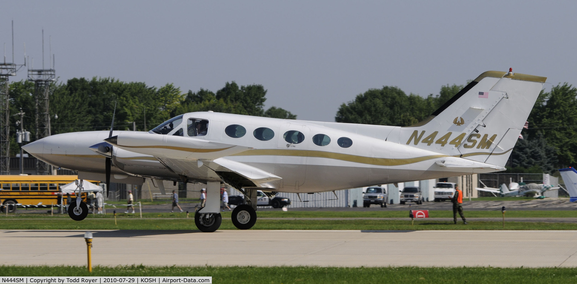 N444SM, 1974 Cessna 421B Golden Eagle C/N 421B0814, EAA AIRVENTURE 2010