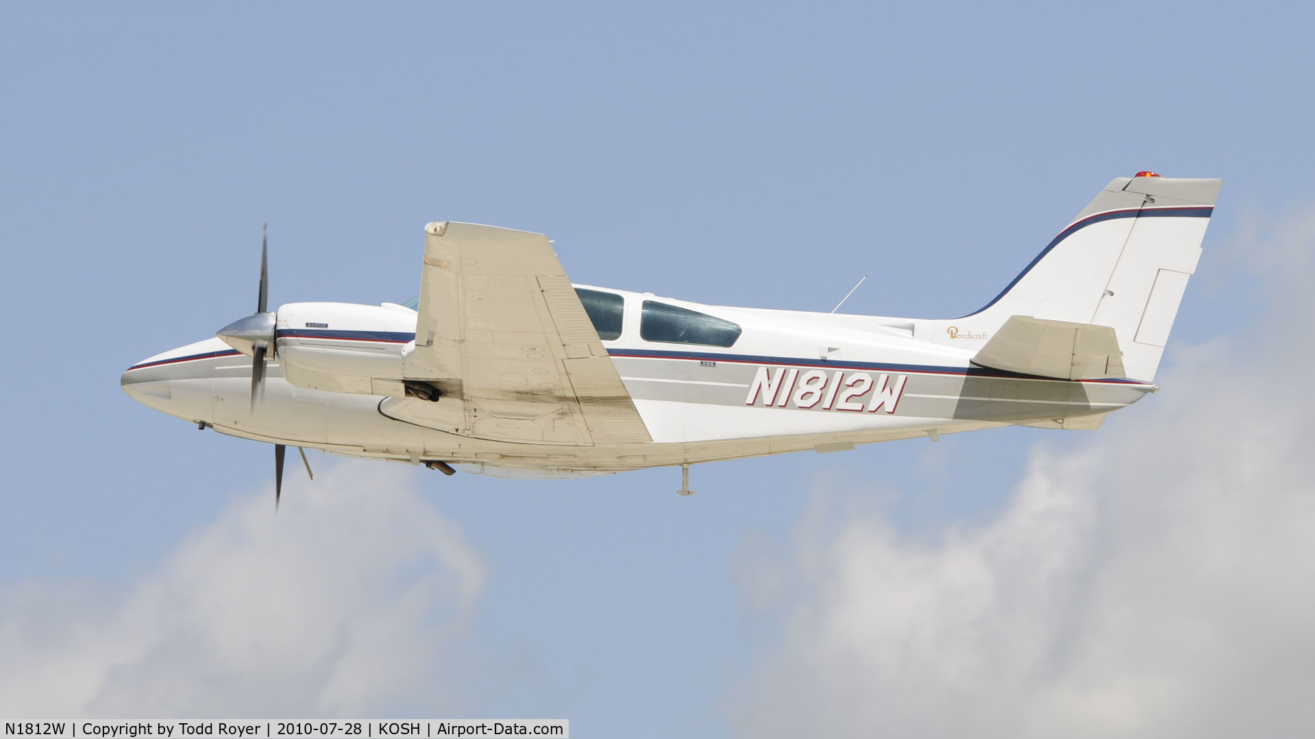 N1812W, 1972 Beech E-55 Baron C/N TE-894, EAA AIRVENTURE 2010