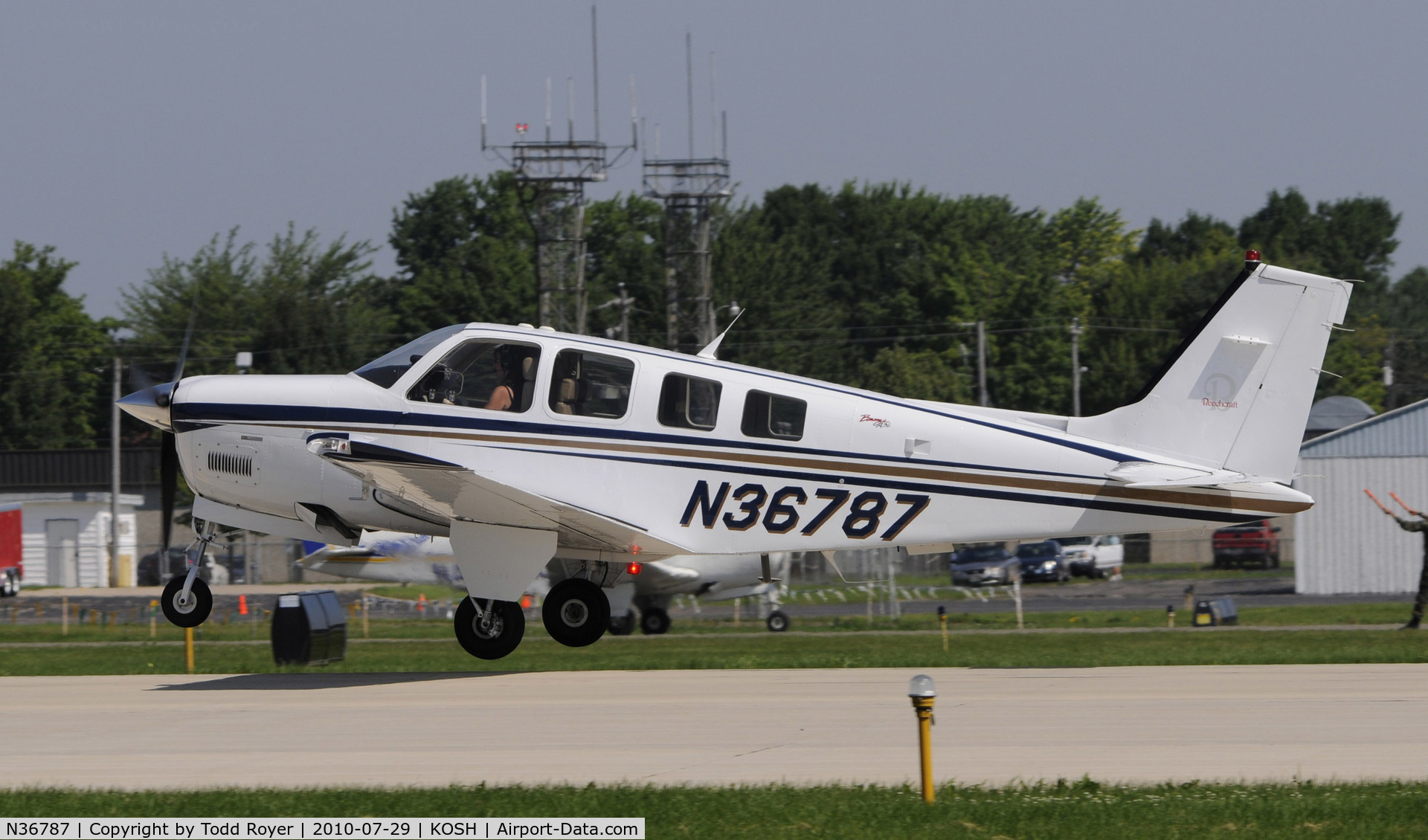 N36787, Raytheon Aircraft Company A36 Bonanza C/N E-3587, EAA AIRVENTURE 2010