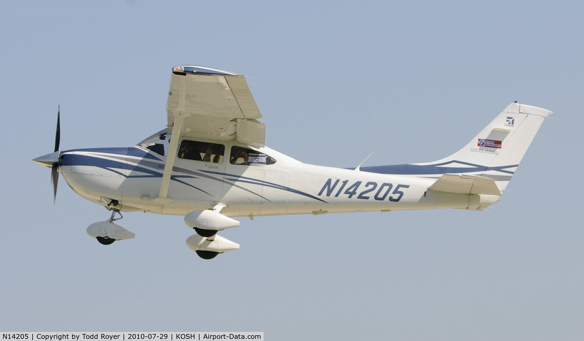 N14205, 2007 Cessna 182T Skylane C/N 18281889, EAA AIRVENTURE 2010
