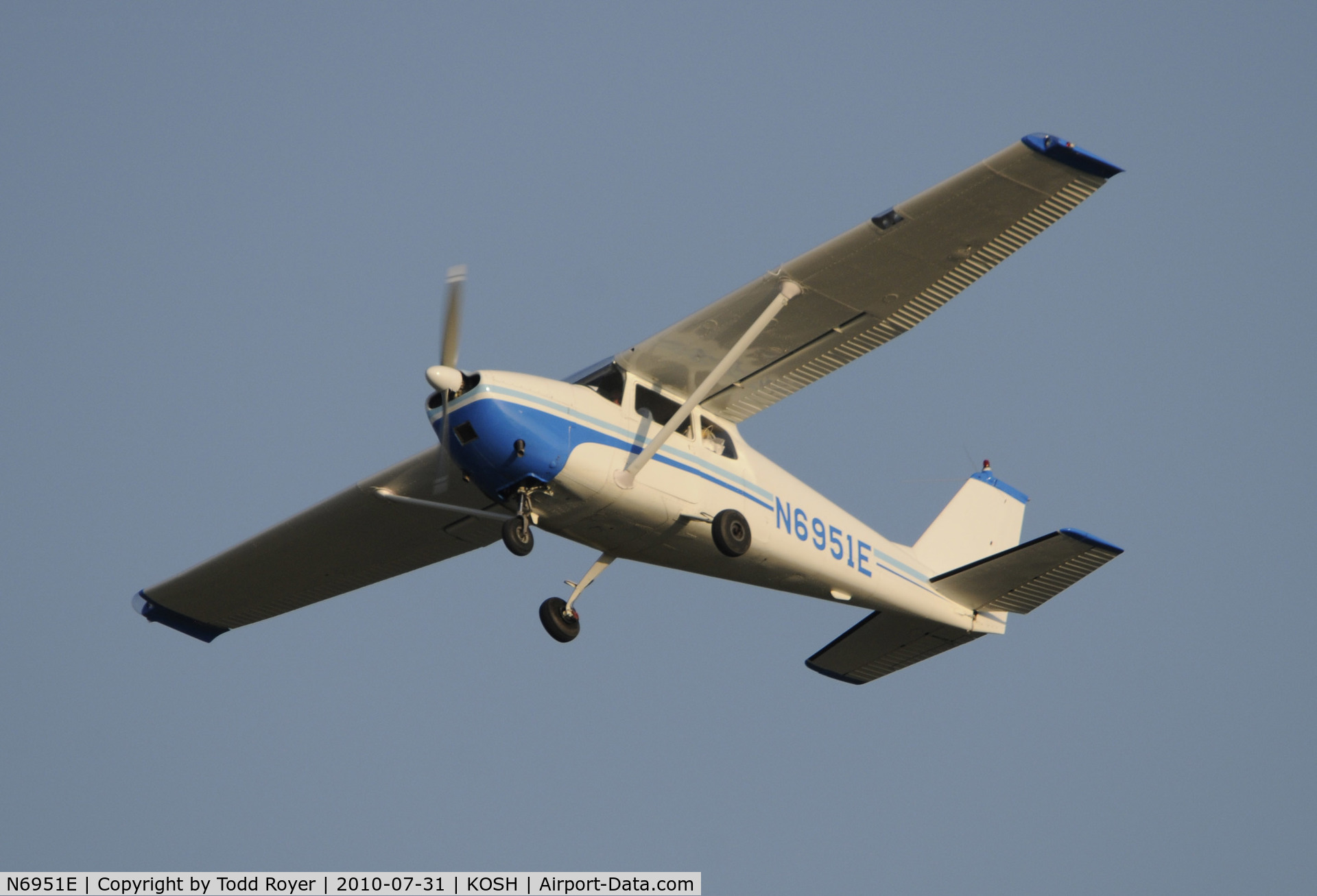 N6951E, 1960 Cessna 175A Skylark C/N 56451, EAA AIRVENTURE 2010