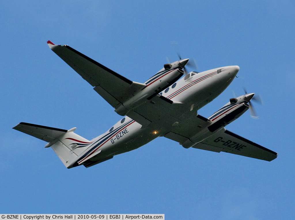 G-BZNE, 2000 Raytheon King Air 350 (B300) C/N FL-286, Skyhopper LLP