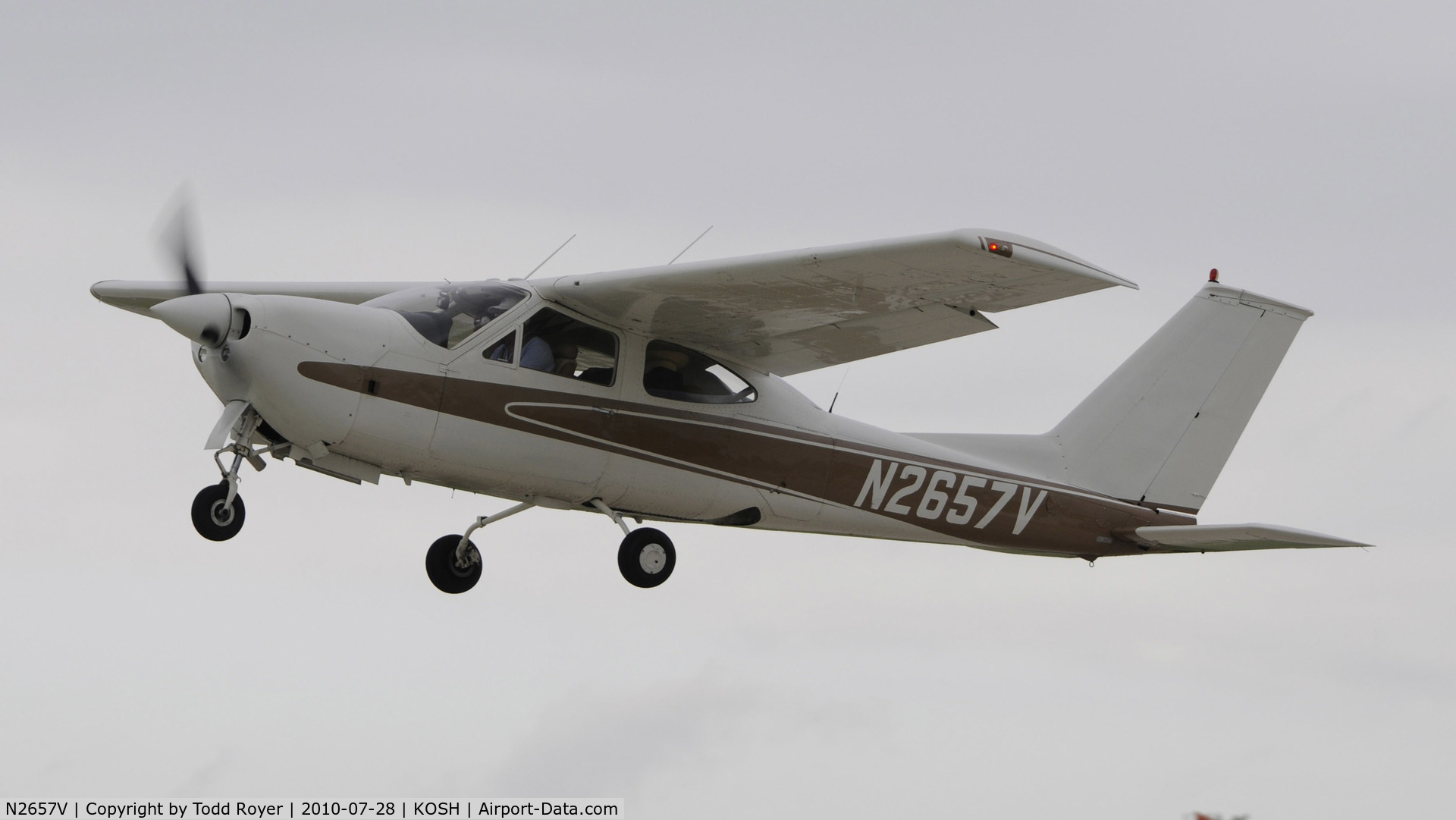 N2657V, 1974 Cessna 177RG Cardinal C/N 177RG0646, EAA AIRVENTURE 2010