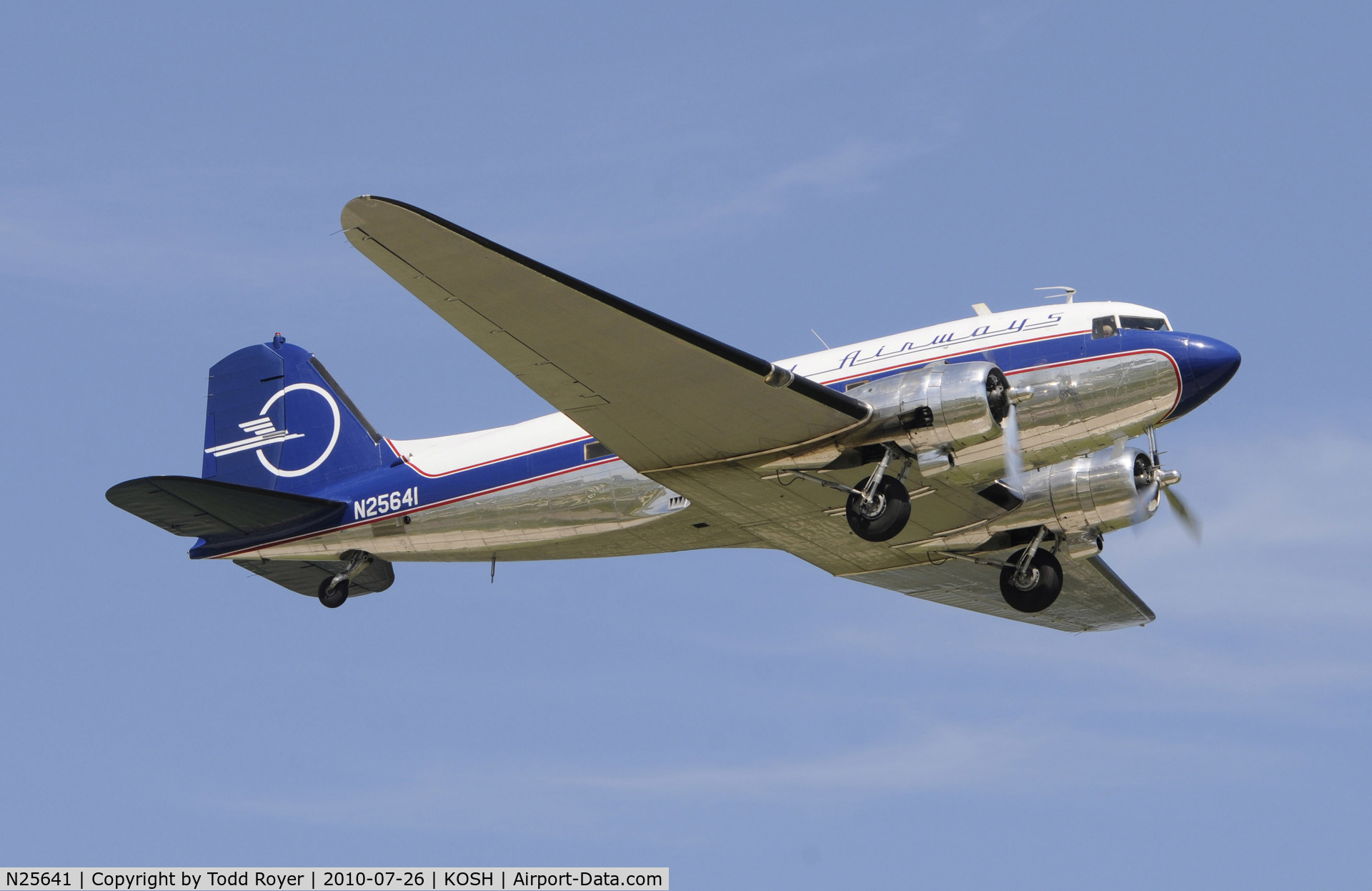 N25641, 1943 Douglas DC3C-S4C4G (C-47) C/N 9059, EAA AIRVENTURE 2010