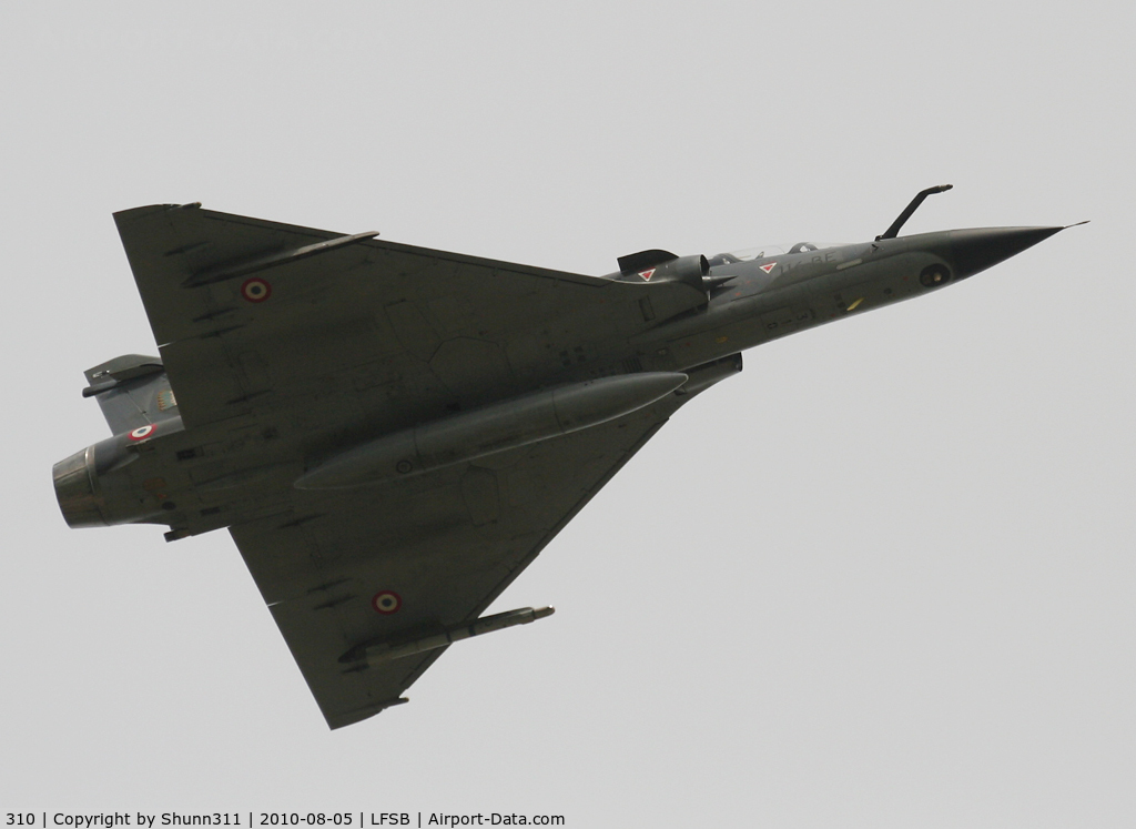 310, Dassault Mirage 2000N C/N 194, Passing over the airport...