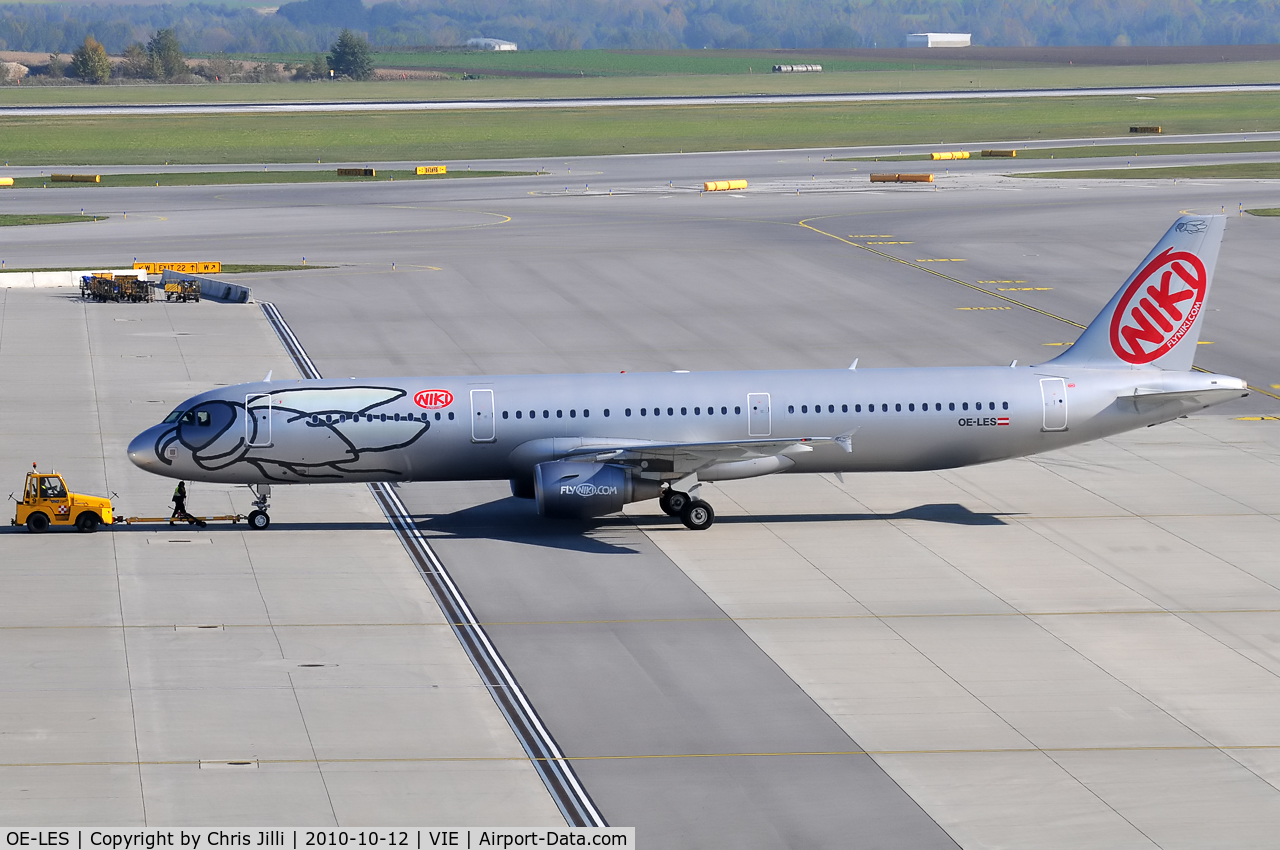 OE-LES, 2008 Airbus A321-211 C/N 3504, NIKI