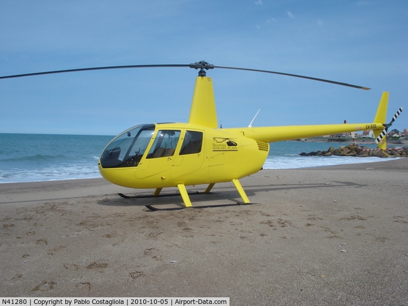 N41280, Robinson R44 II C/N 12372, In the Beach of Miramar-Bsas- Argentina