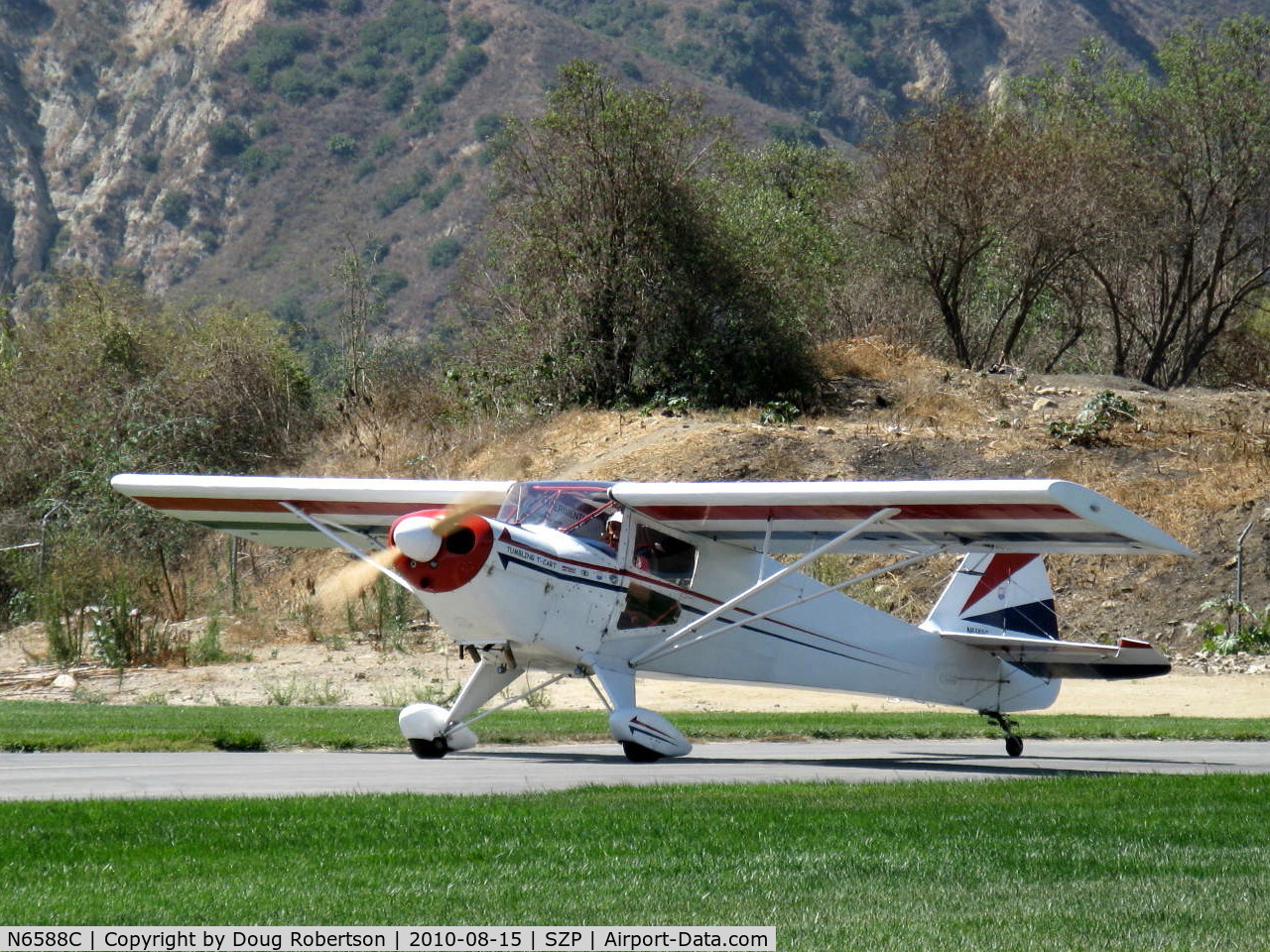 N6588C, 1992 Taylorcraft/Swick T-Clips C/N 1, 1992  McCain SWICK-CLIP-T (aerobatic-modified Taylorcraft), Lycoming O-235 120 Hp, taxi