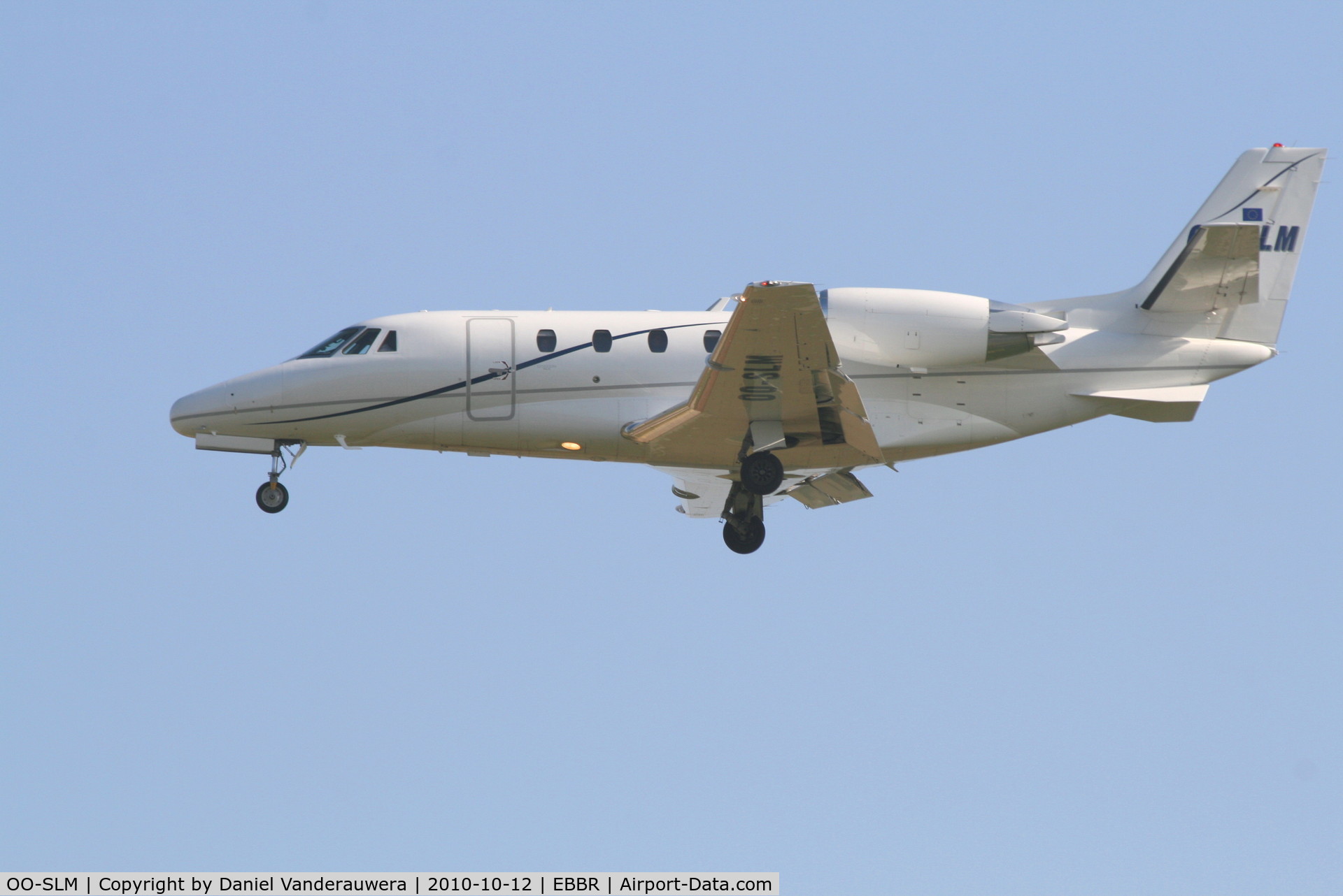 OO-SLM, 2008 Cessna 560XL Citation XLS C/N 560-5781, Arrival to RWY 02