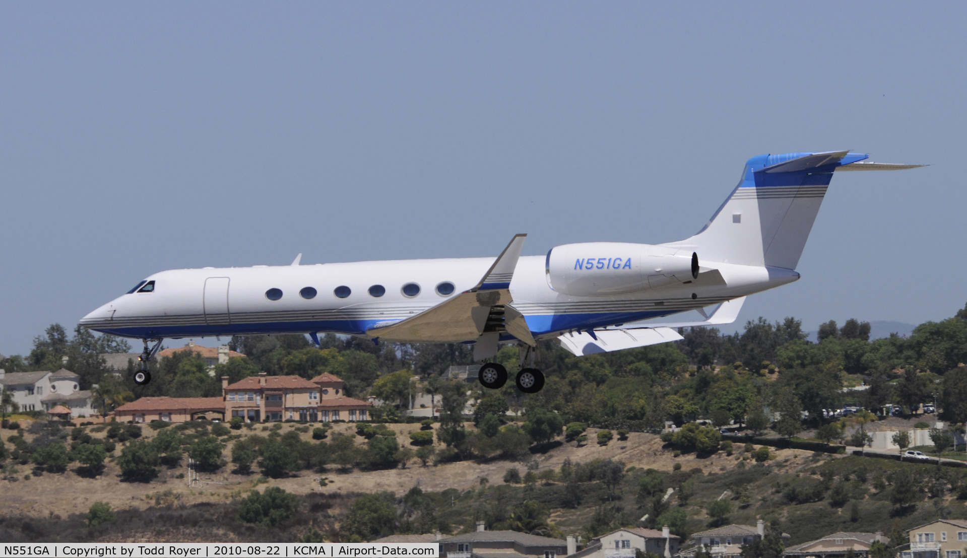 N551GA, 2000 Gulfstream Aerospace G-V C/N 606, 2010 CAMARILLO AIRSHOW