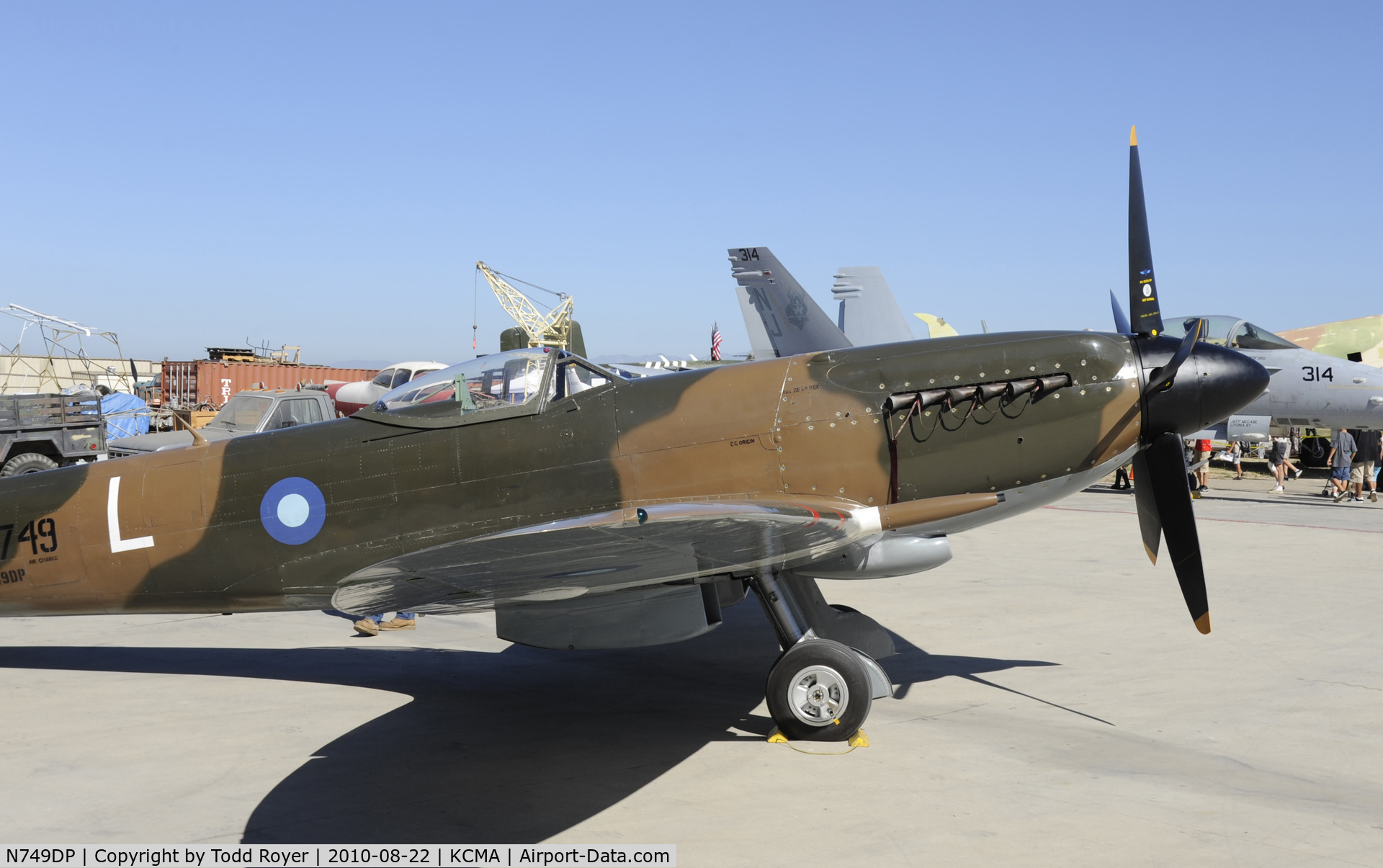 N749DP, 1945 Supermarine Spitfire XIV C/N 6S/583887, 2010 CAMARILLO AIRSHOW