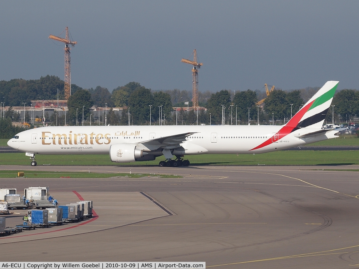 A6-ECU, 2009 Boeing 777-31H/ER C/N 35593, Arrival on Amsterdam airport and taxi to the gate
