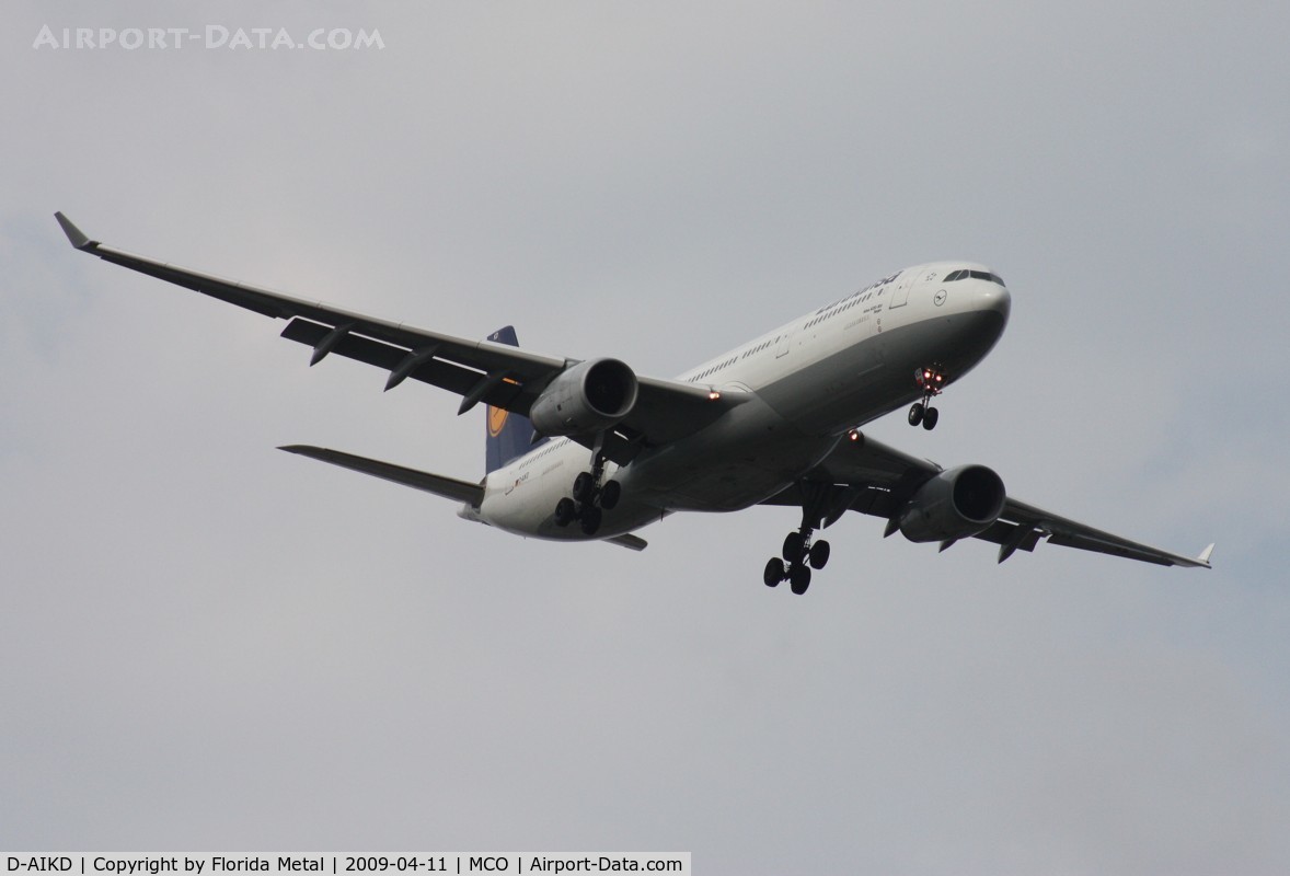 D-AIKD, 2004 Airbus A330-343X C/N 629, Lufthansa A330-300