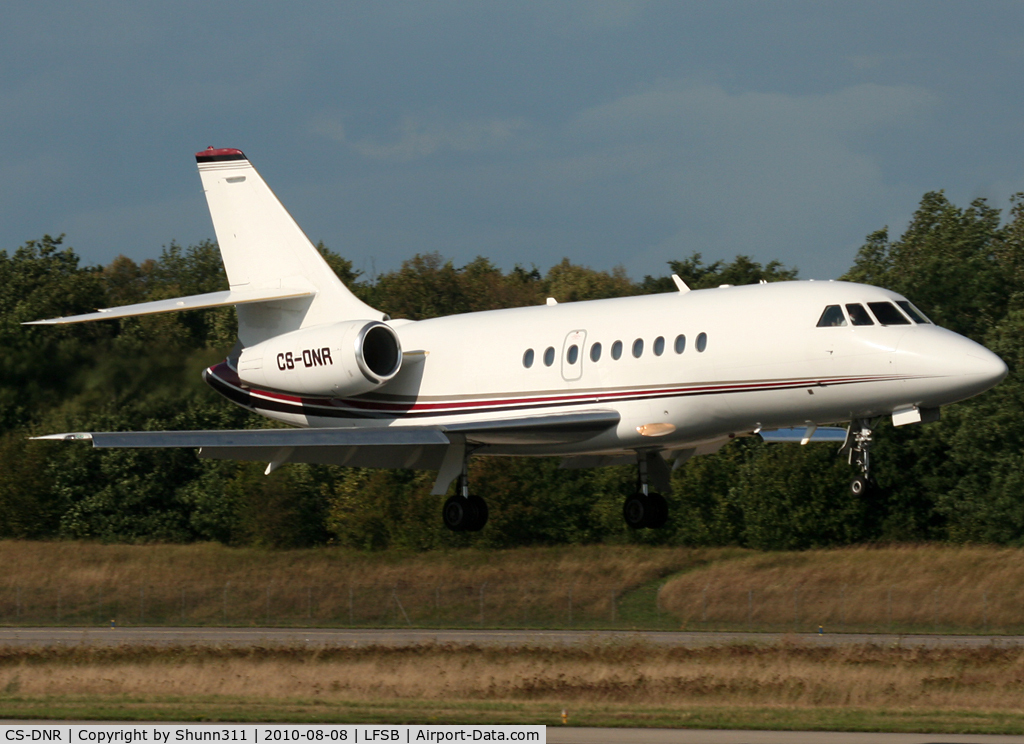 CS-DNR, 2000 Dassault Falcon 2000 C/N 120, Landing rwy 16