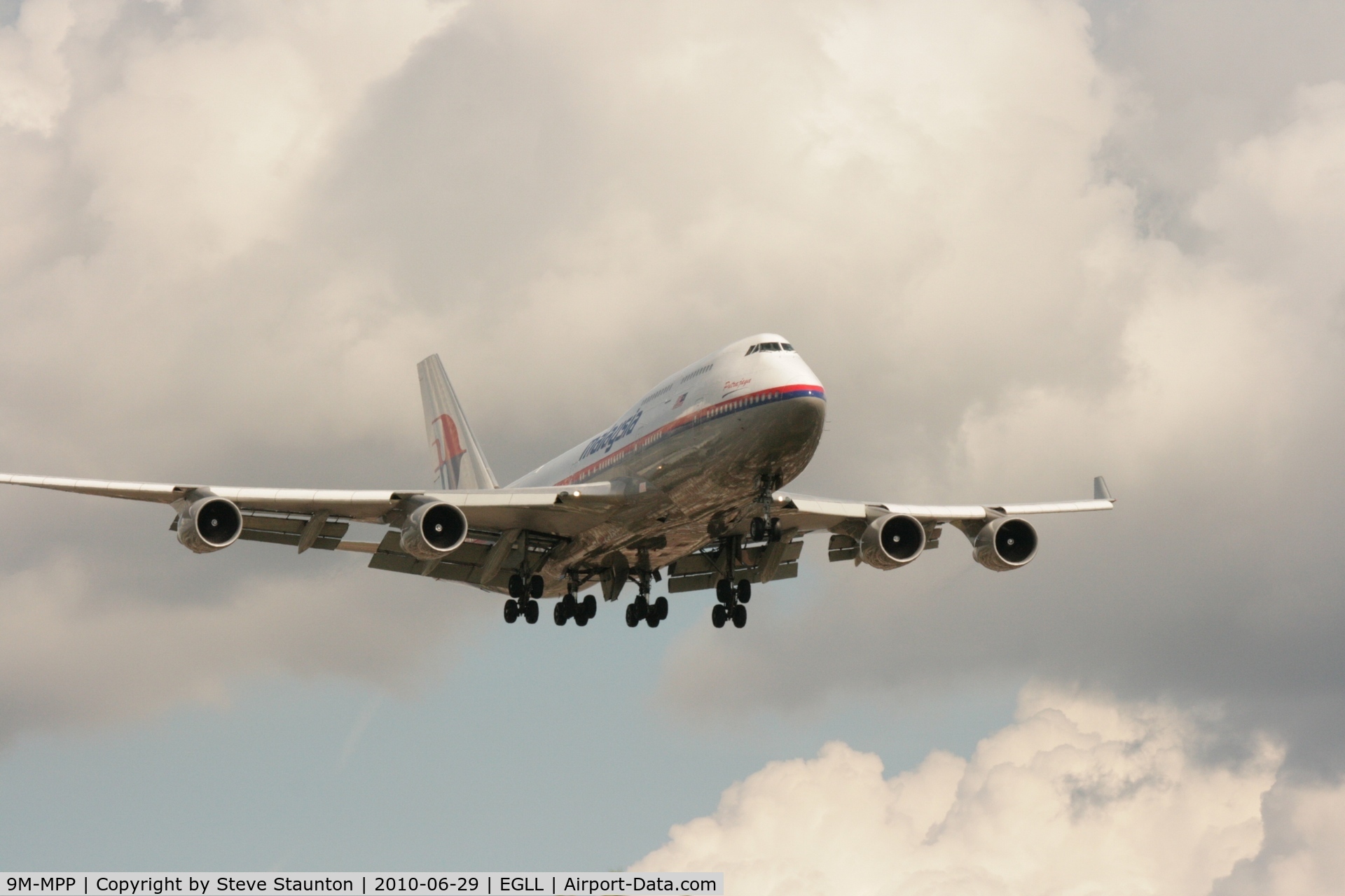 9M-MPP, 2002 Boeing 747-4H6 C/N 29900, Taken at Heathrow Airport, June 2010