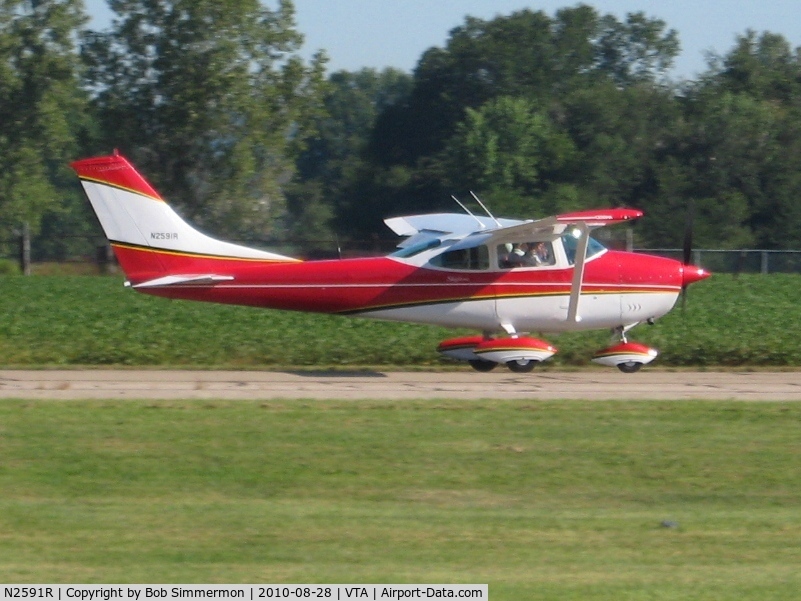 N2591R, 1967 Cessna 182K Skylane C/N 18258291, Arriving at the Newark, Ohio breakfast fly-in.
