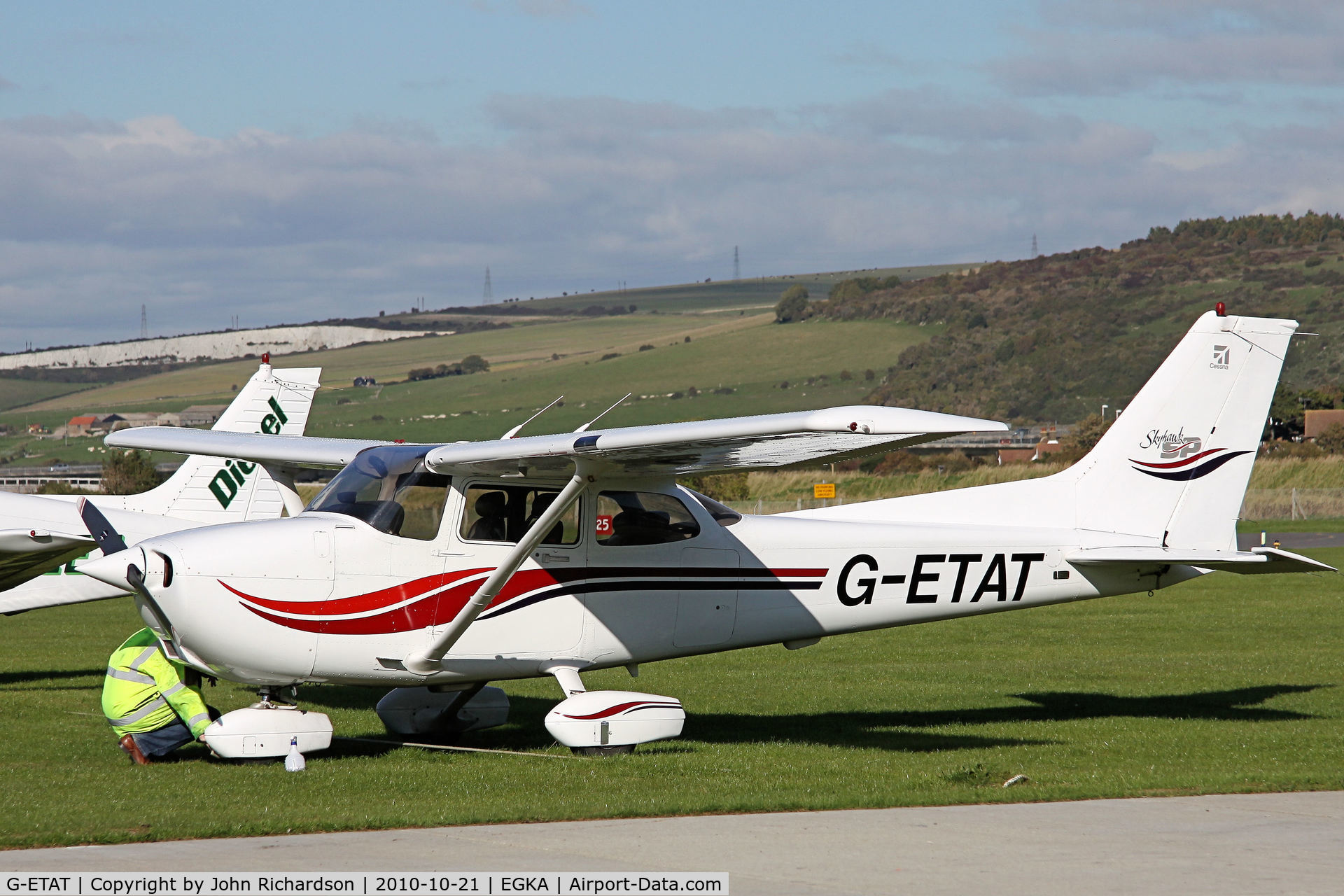 G-ETAT, 2000 Cessna 172S Skyhawk SP C/N 172S8674, Sunny day at Shoreham
