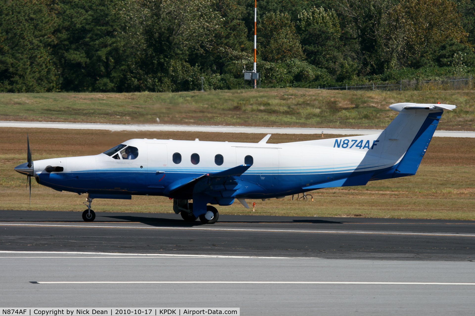 N874AF, 2008 Pilatus PC-12/47 C/N 874, KPDK NBAA 2010