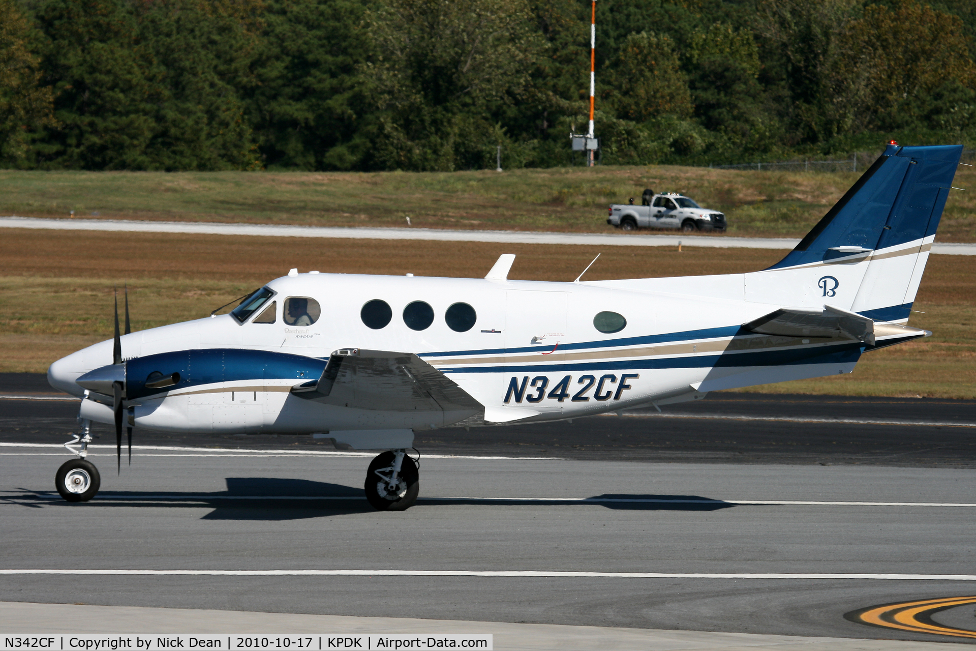 N342CF, 1987 Beech C90A King Air C/N LJ-1156, KPDK NBAA 2010