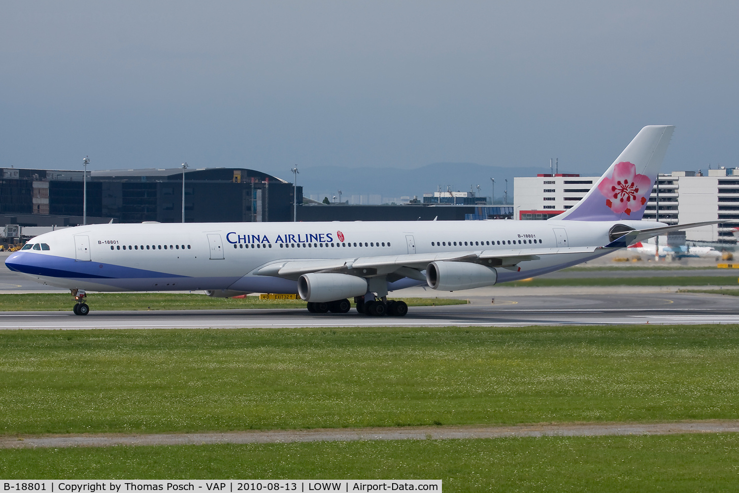 B-18801, 2001 Airbus A340-313 C/N 402, China Airlines
