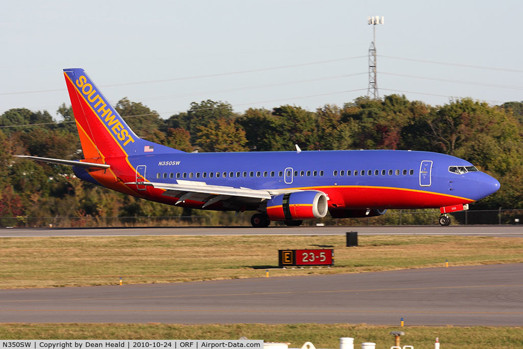 N350SW, 1989 Boeing 737-3H4 C/N 24409, Southwest Airlines N350SW (FLT SWA741) rolling out on RWY 23 after arrival from Jacksonville Int'l (KJAX).