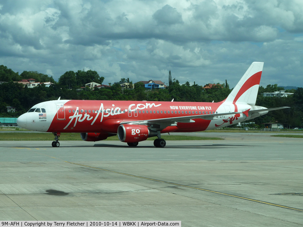 9M-AFH, 2006 Airbus A320-214 C/N 2826, Air Asia 2006 Airbus A320-214, c/n: 2826 at Kota Kinabalu