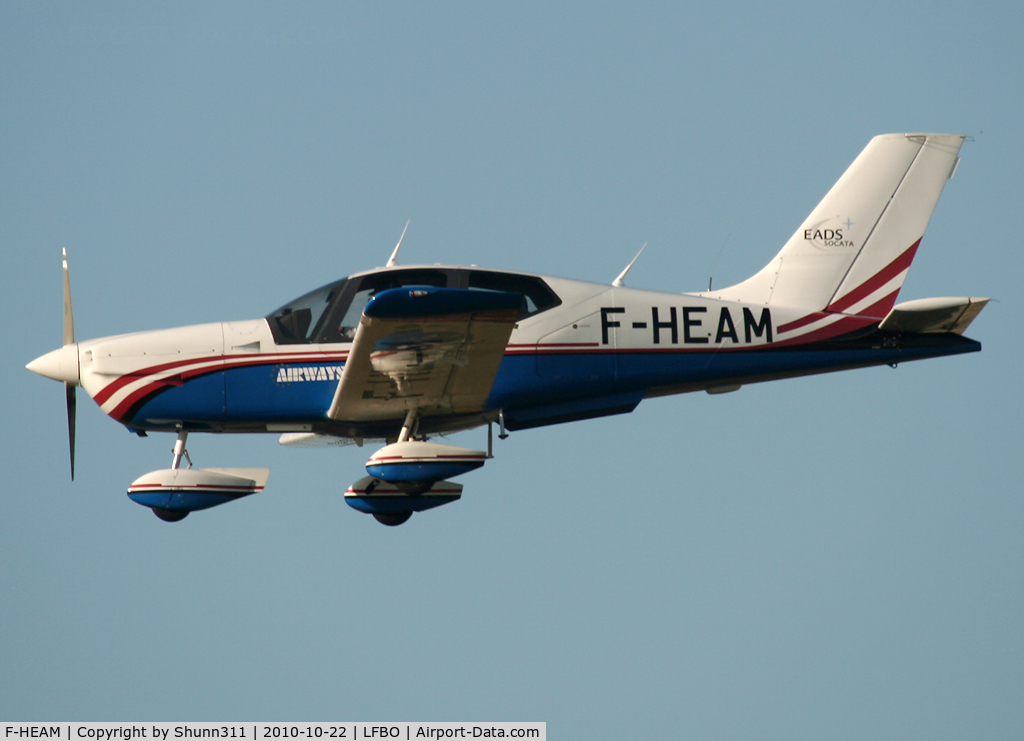 F-HEAM, Socata TB-9 Tampico C/N 2164, Landing rwy 14L